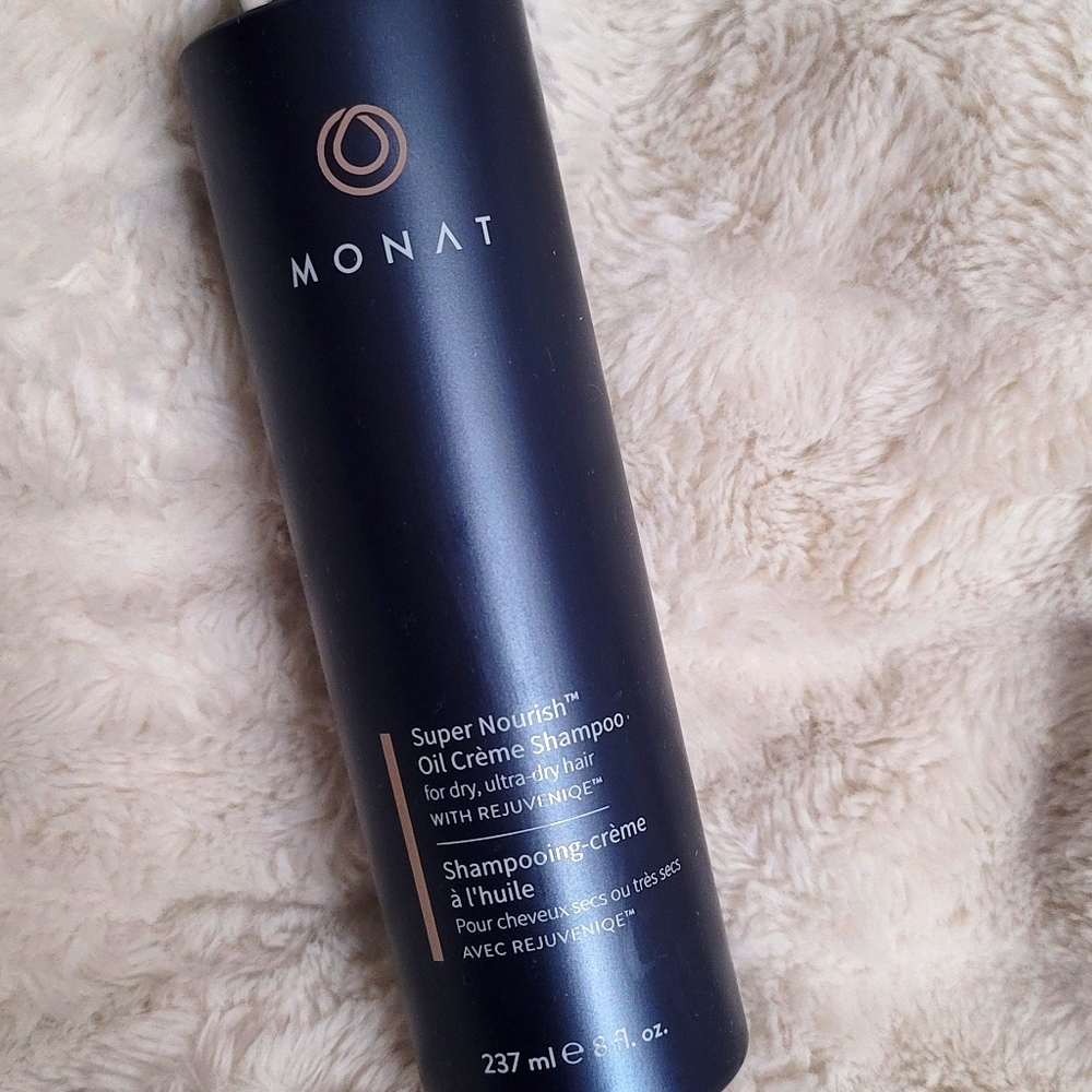 SUPER NOURISHING CREME VRGAN ANTIAGING SHAMPOO